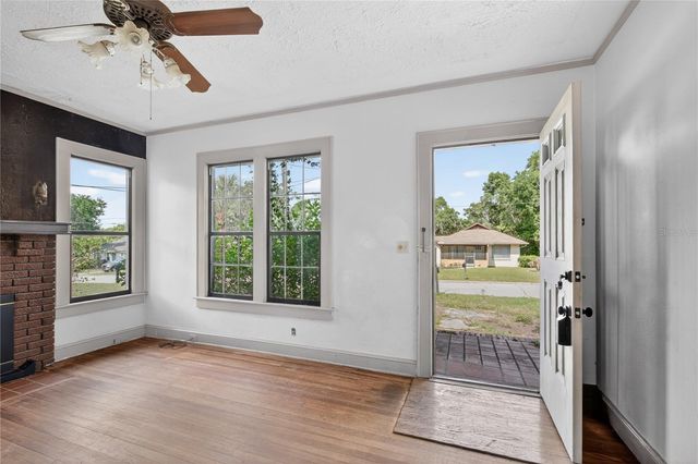 19 E MORNINGVIEW DRIVE, Eustis, FL 32726