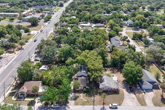 19 E MORNINGVIEW DRIVE, Eustis, FL 32726