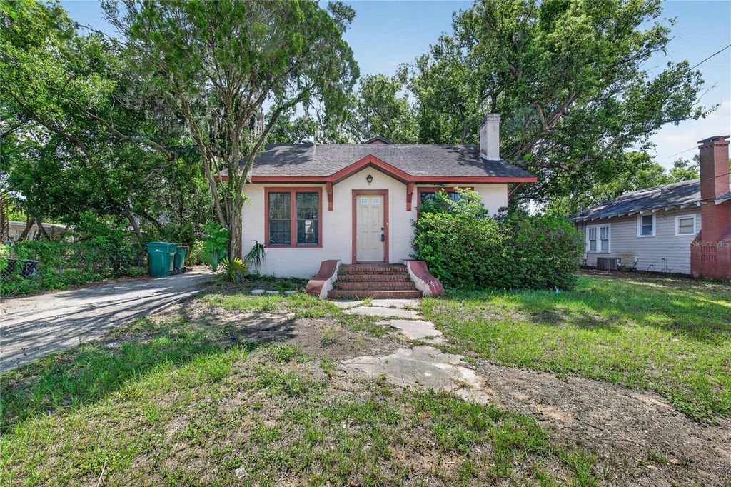 19 E MORNINGVIEW DRIVE, Eustis, FL 32726