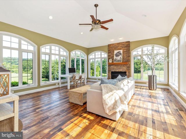 3300 DORNOCH DR, Reisterstown, MD 21136