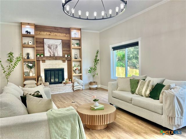 109 Pasadena Drive, Victoria, TX 77904