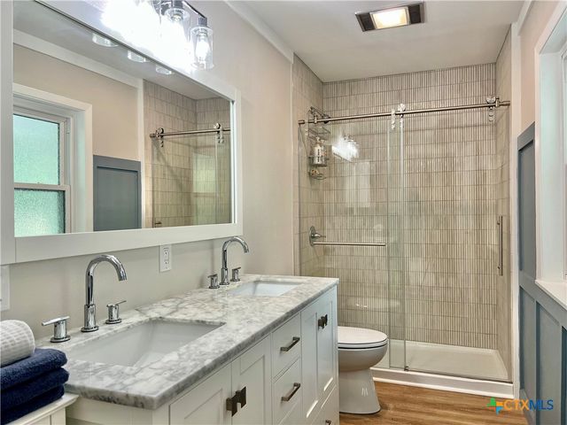 109 Pasadena Drive, Victoria, TX 77904