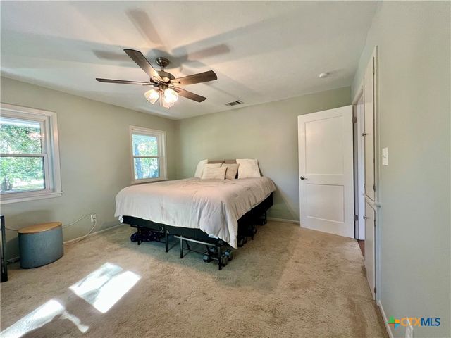 109 Pasadena Drive, Victoria, TX 77904