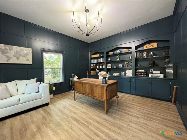 109 Pasadena Drive, Victoria, TX 77904