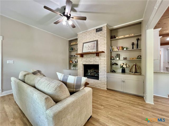 109 Pasadena Drive, Victoria, TX 77904