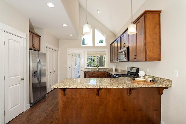 346 Stoneridge Avenue, Ashland, OR 97520
