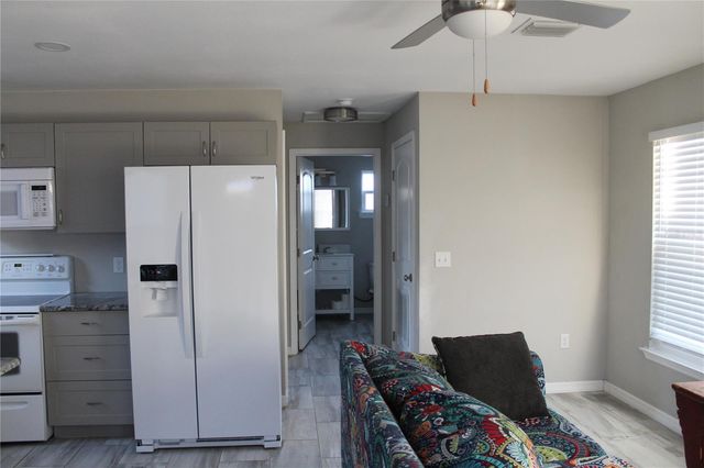 3631 N 4TH AVENUE N, St Petersburg, FL 33713