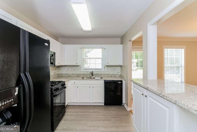 100 Ivy Glen Court, Dallas, GA 30157