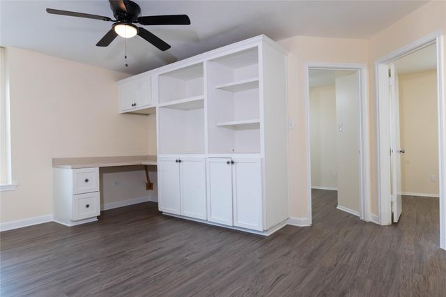 1705 Sylvia LN, Round Rock, TX 78681