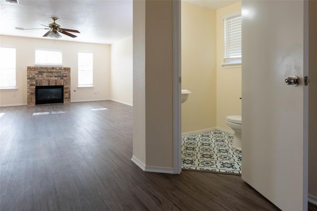 1705 Sylvia LN, Round Rock, TX 78681