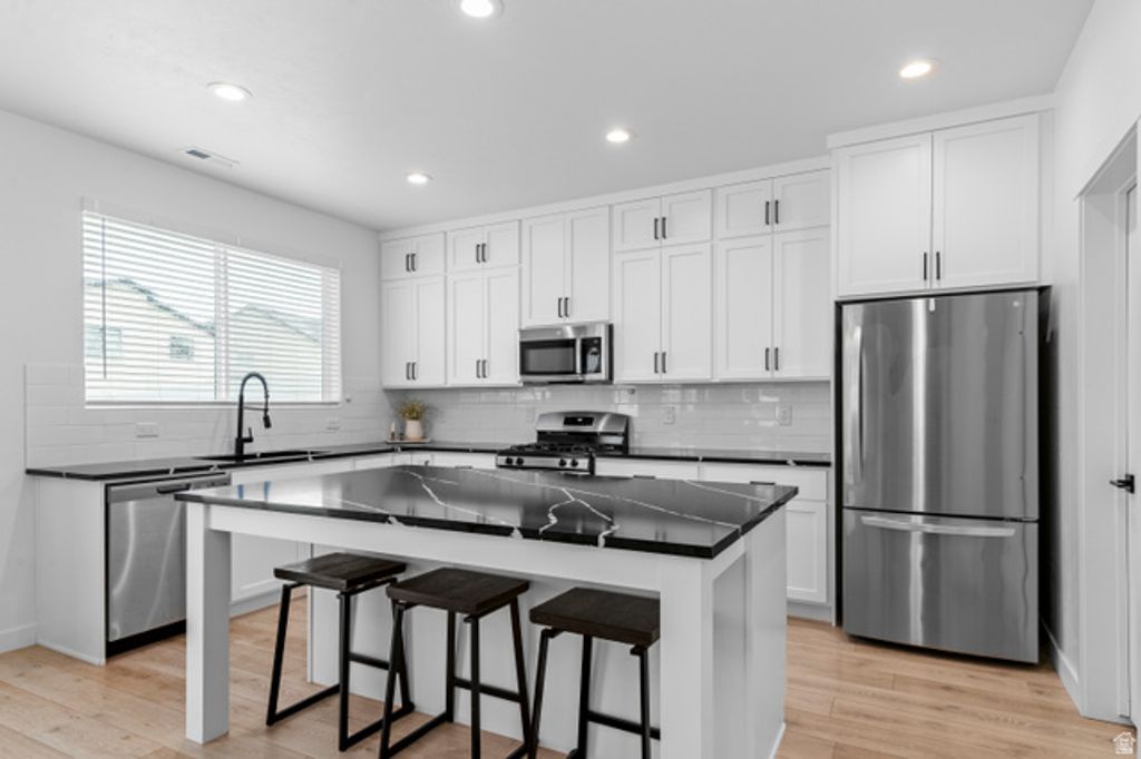 Image 3 of property listing at 907 S 800 W, American Fork, UT 84003