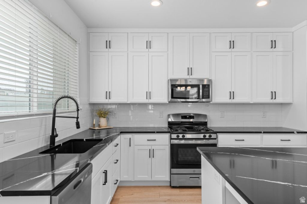 Image 4 of property listing at 907 S 800 W, American Fork, UT 84003