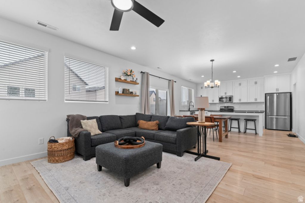 Image 6 of property listing at 907 S 800 W, American Fork, UT 84003