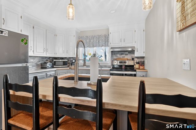 27 Park Street, Stafford, CT 06076