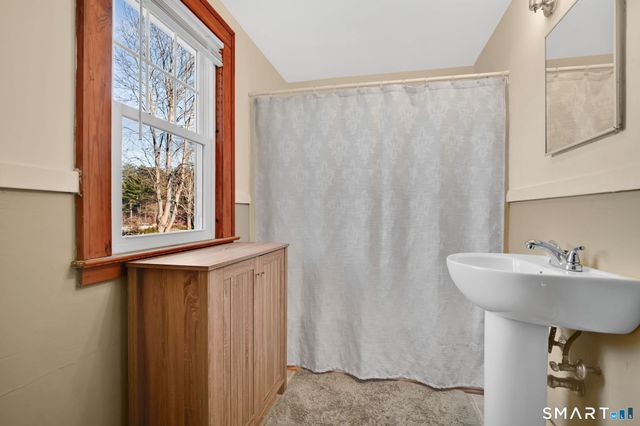 27 Park Street, Stafford, CT 06076