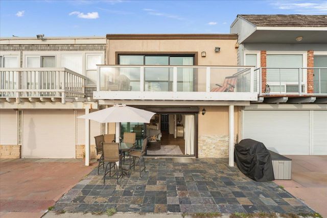 220 Beach Drive, Aptos, CA 95003