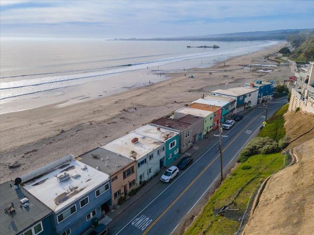 220 Beach Drive, Aptos, CA 95003