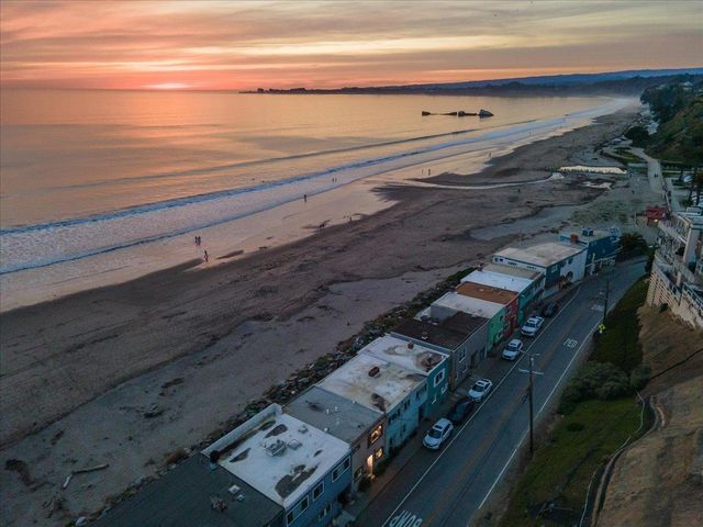 220 Beach Drive, Aptos, CA 95003