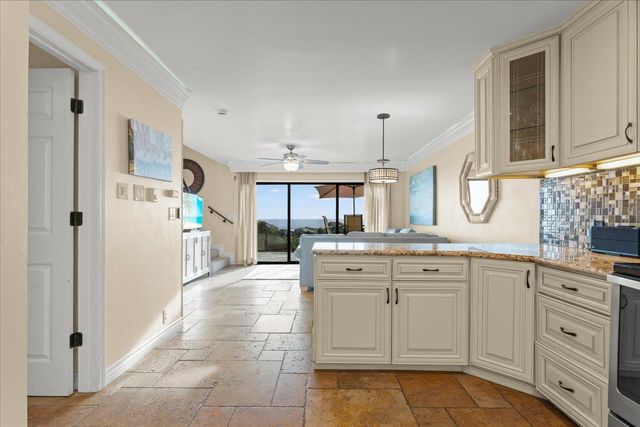 220 Beach Drive, Aptos, CA 95003