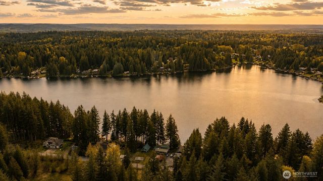 18727 55th Street SE, Snohomish, WA 98290