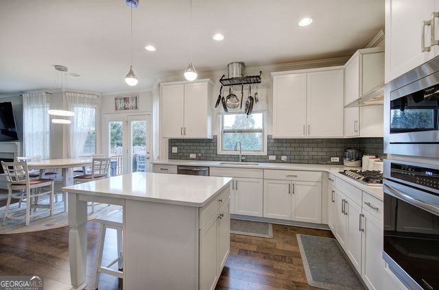 218 Orchard Trail, Canton, GA 30115