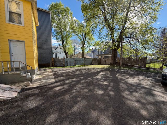 96 Franklin Street 2nd Floor, Meriden, CT 06450