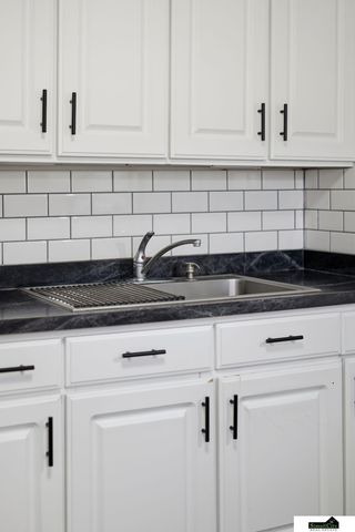 2721 N 38th Street, Lincoln, NE 68504