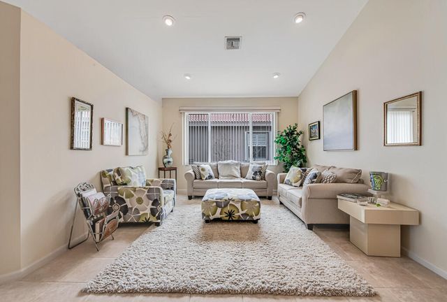 8479 Marsala Way, Boynton Beach, FL 33472