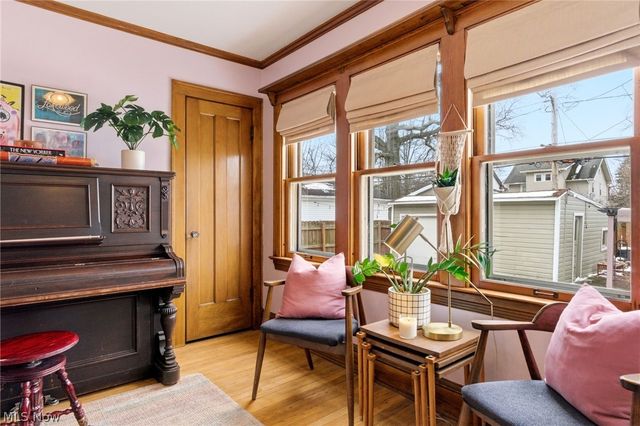 2080 Mars Avenue, Lakewood, OH 44107