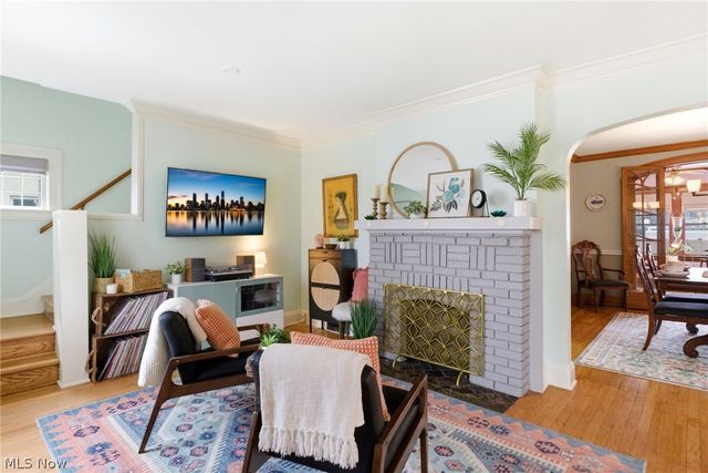 2080 Mars Avenue, Lakewood, OH 44107