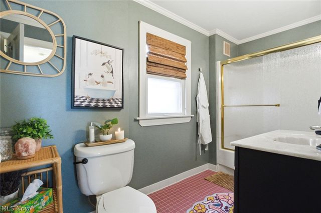 2080 Mars Avenue, Lakewood, OH 44107