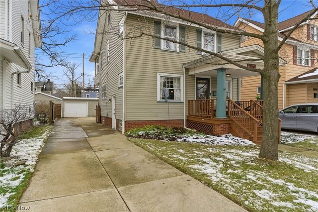 2080 Mars Avenue, Lakewood, OH 44107