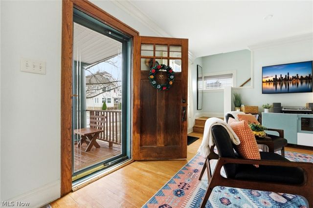 2080 Mars Avenue, Lakewood, OH 44107