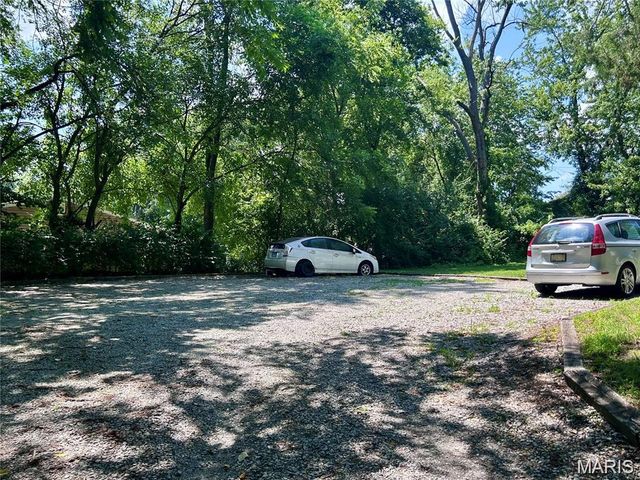 517 Mascoutah Avenue, Belleville, IL 62220