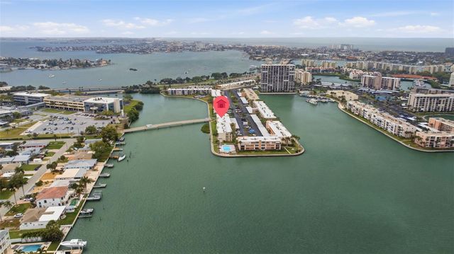 7465 BAY ISLAND DRIVE S 112, South Pasadena, FL 33707