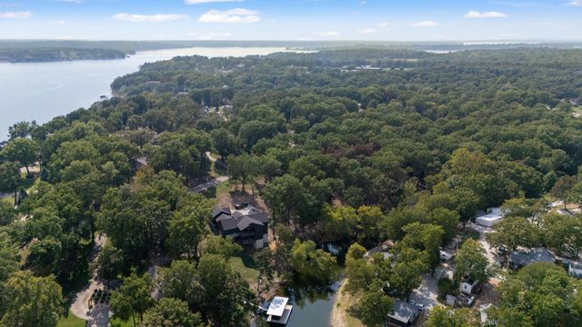 2666 Shasten Street, Grove, OK 74344