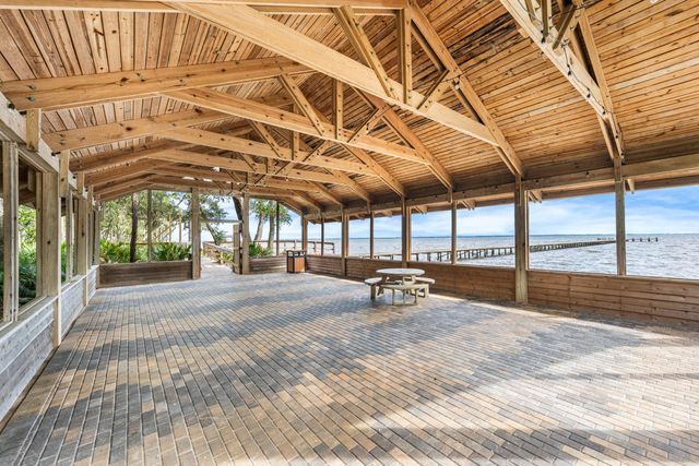 629 Meadow Lake Drive, Freeport, FL 32439