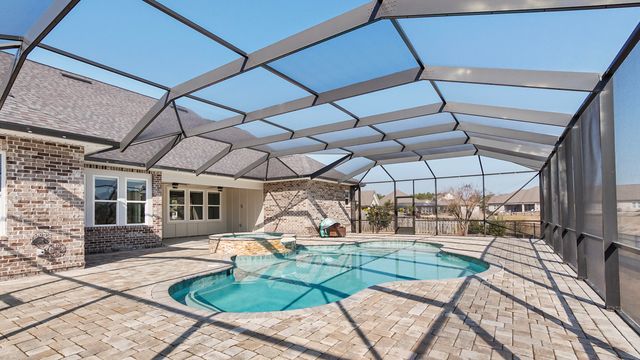 629 Meadow Lake Drive, Freeport, FL 32439