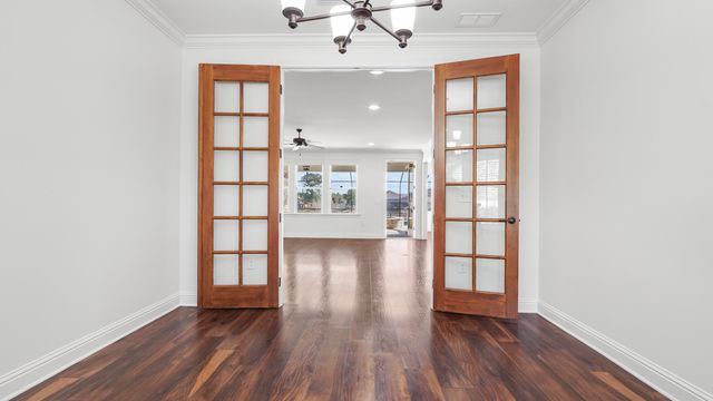 629 Meadow Lake Drive, Freeport, FL 32439