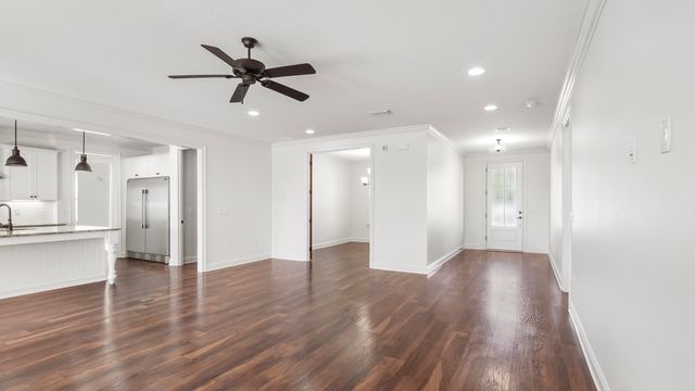 629 Meadow Lake Drive, Freeport, FL 32439