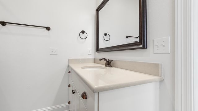 629 Meadow Lake Drive, Freeport, FL 32439