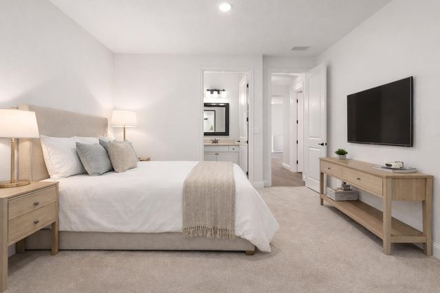 629 Meadow Lake Drive, Freeport, FL 32439