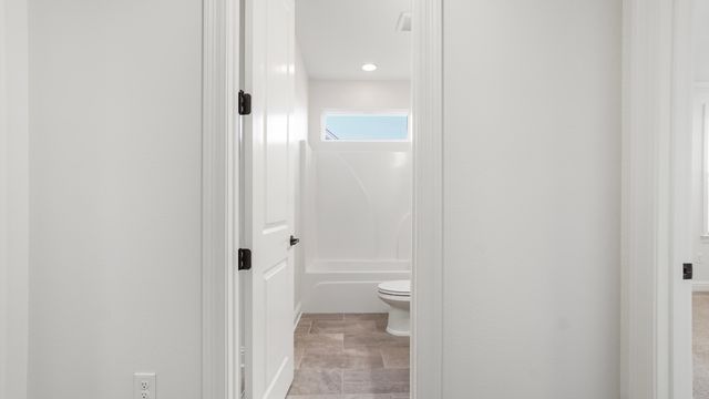 629 Meadow Lake Drive, Freeport, FL 32439