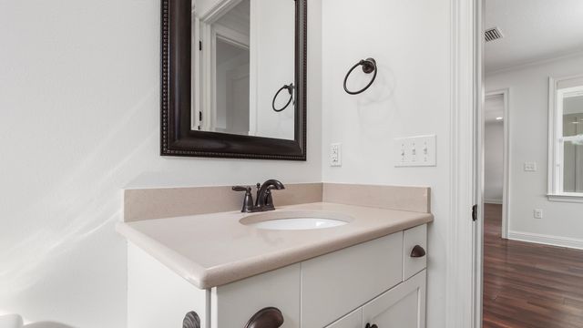 629 Meadow Lake Drive, Freeport, FL 32439