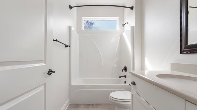 629 Meadow Lake Drive, Freeport, FL 32439