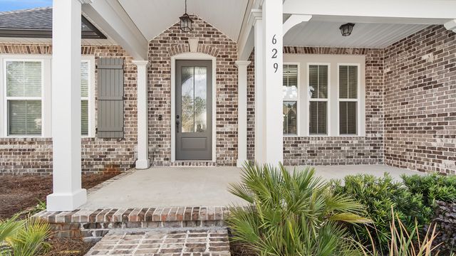 629 Meadow Lake Drive, Freeport, FL 32439