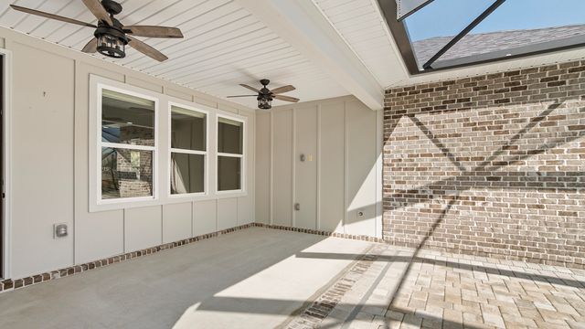 629 Meadow Lake Drive, Freeport, FL 32439