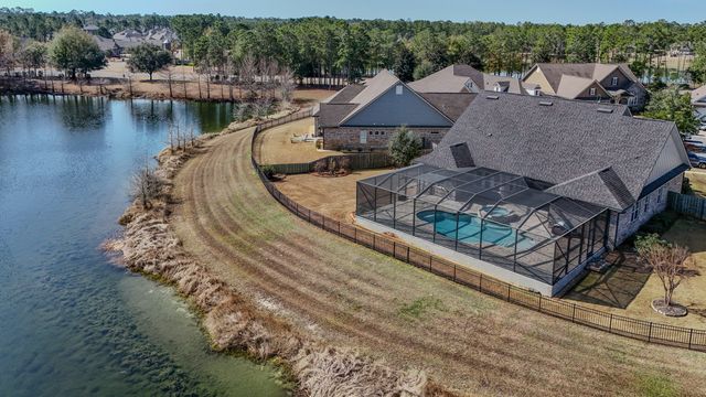 629 Meadow Lake Drive, Freeport, FL 32439