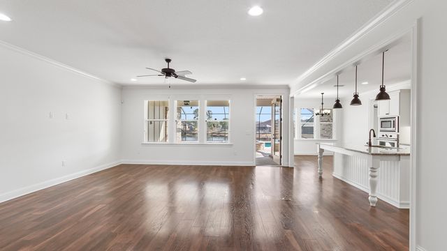 629 Meadow Lake Drive, Freeport, FL 32439