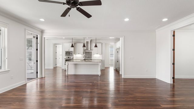 629 Meadow Lake Drive, Freeport, FL 32439